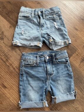 Old Navy Girls Size 6 Denim Shorts Lot of 2 High Rise Jean Shorts Blue Bundle